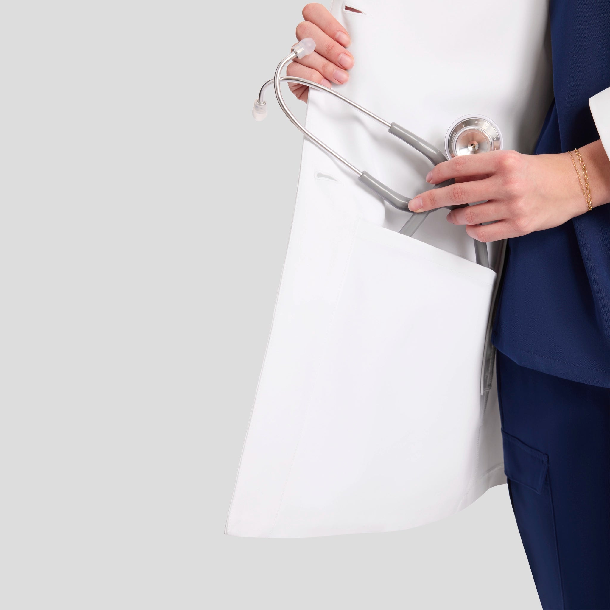 Medelita Labcoat 34 Inch